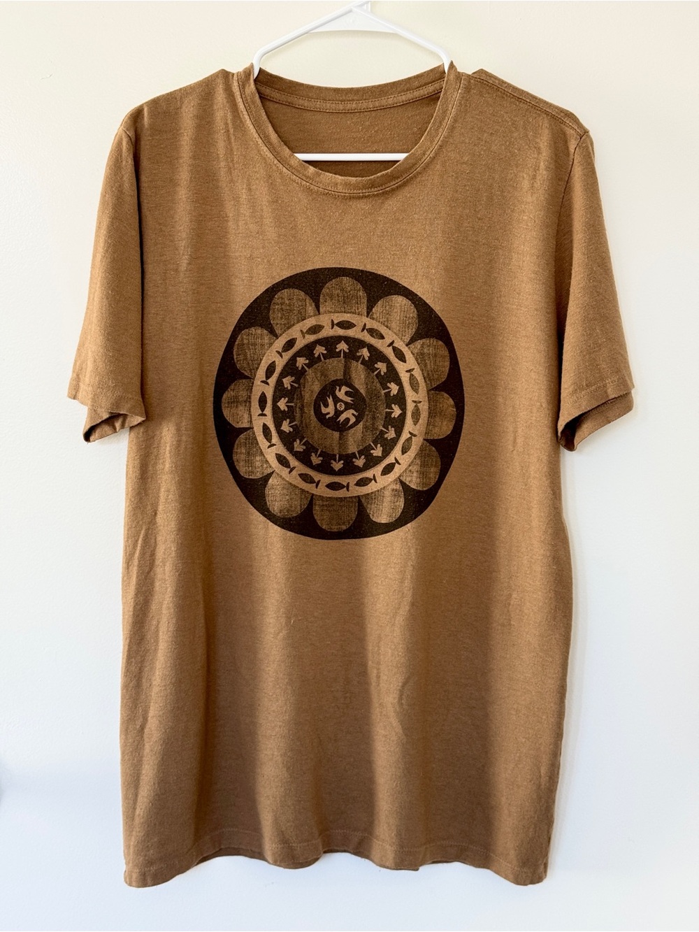 Brown Folk Graphic T-Shirt Raw Cotton Boho Earthy Tee Size M